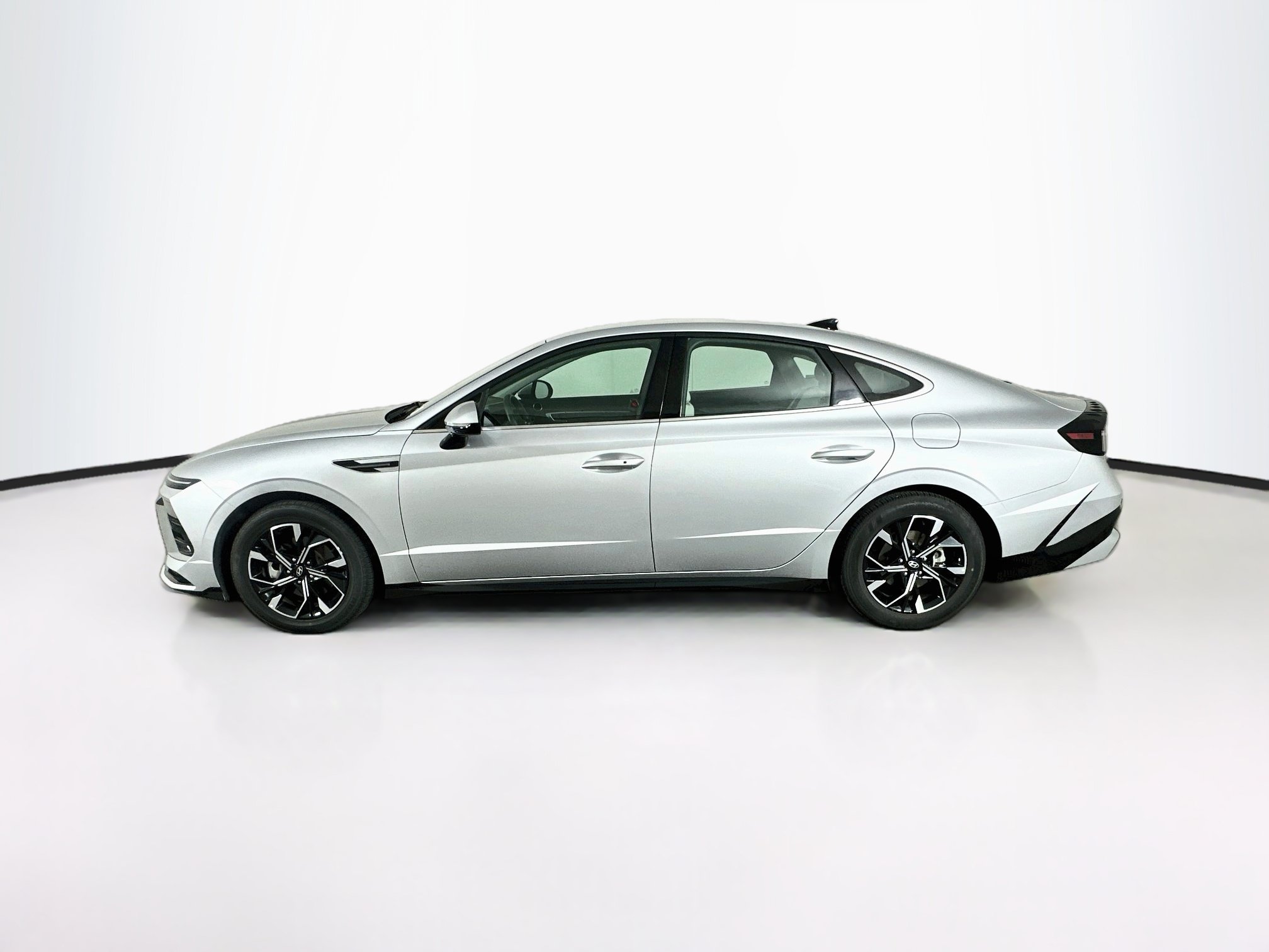 Used 2025 Hyundai Sonata SEL SEL FWD