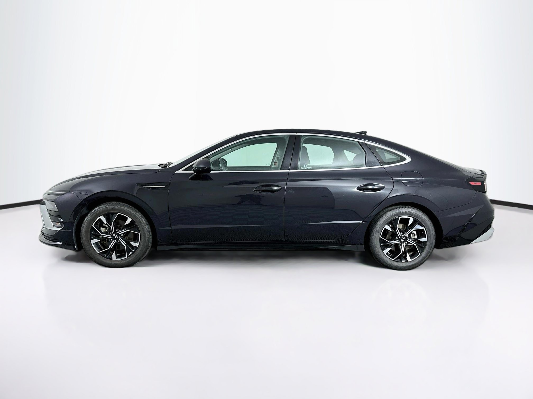 Used 2025 Hyundai Sonata SEL SEL FWD