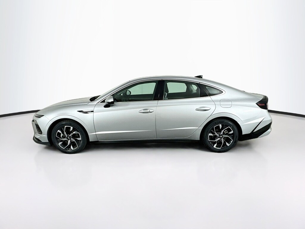 Used 2025 Hyundai Sonata SEL SEL FWD