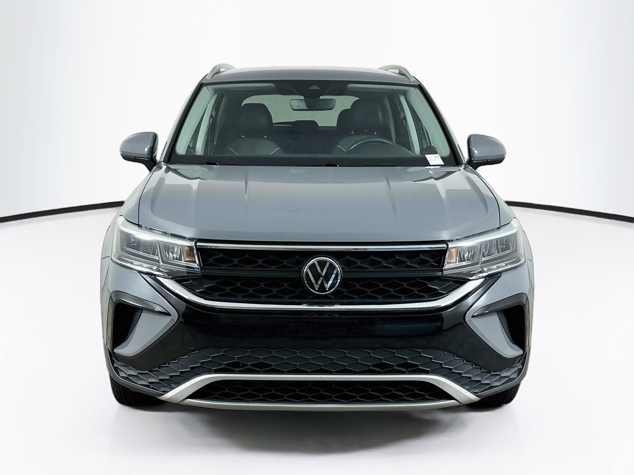 Used 2023 Volkswagen Taos SE SE FWD