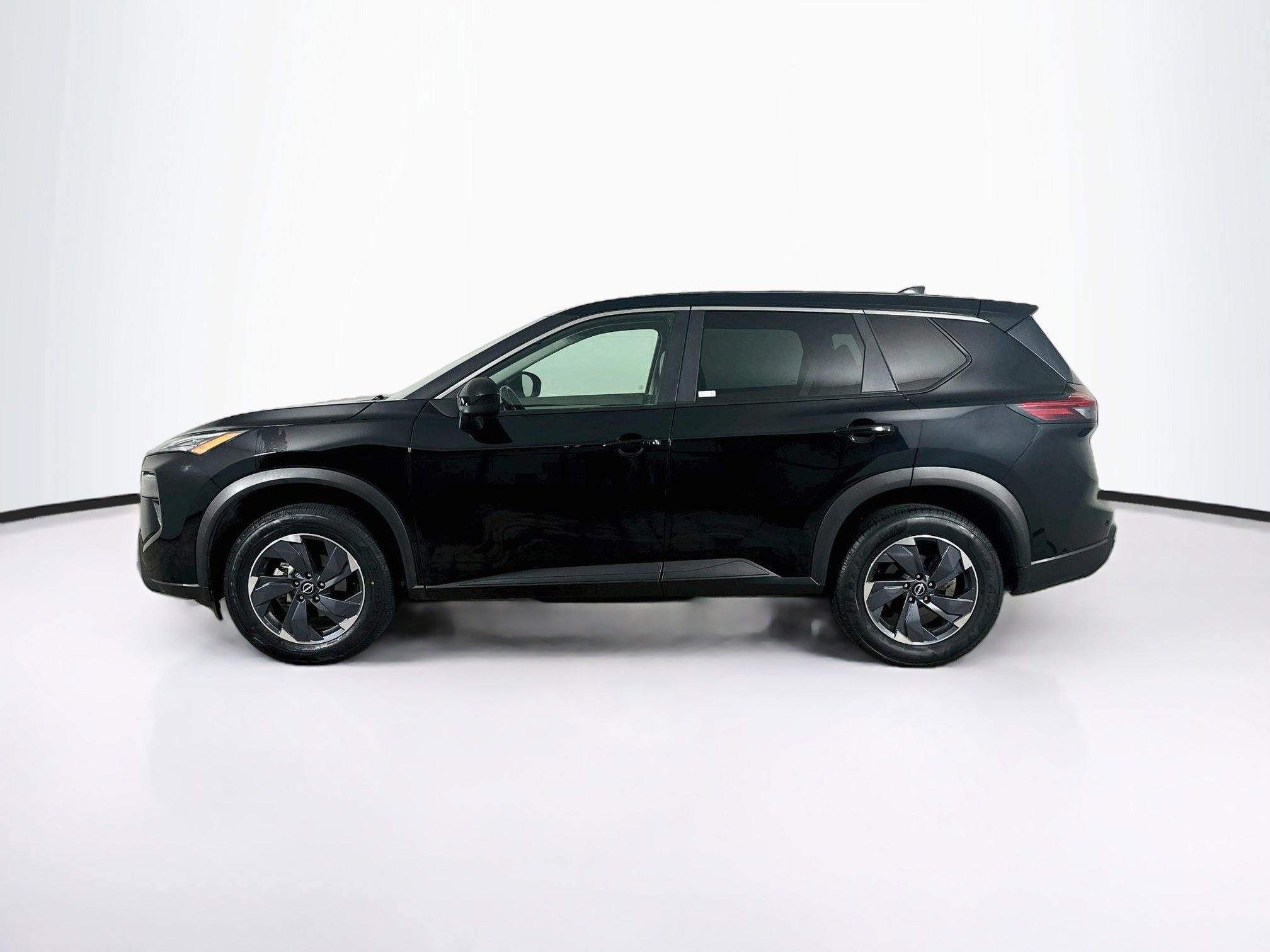 Used 2025 Nissan Rogue SV FWD SV