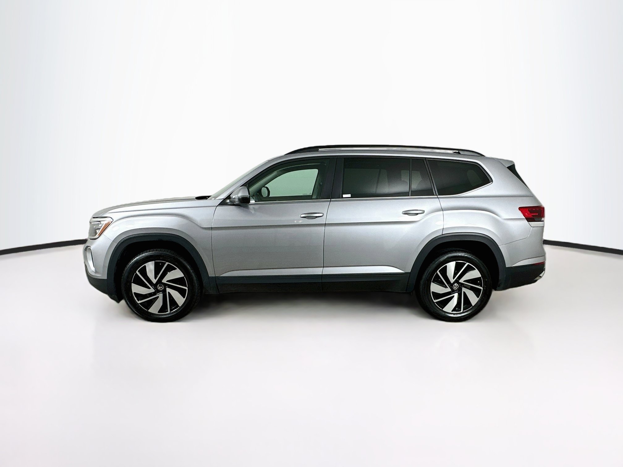 Used 2025 Volkswagen Atlas 2.0T SE w/Technology 2.0T SE w/Technology FWD