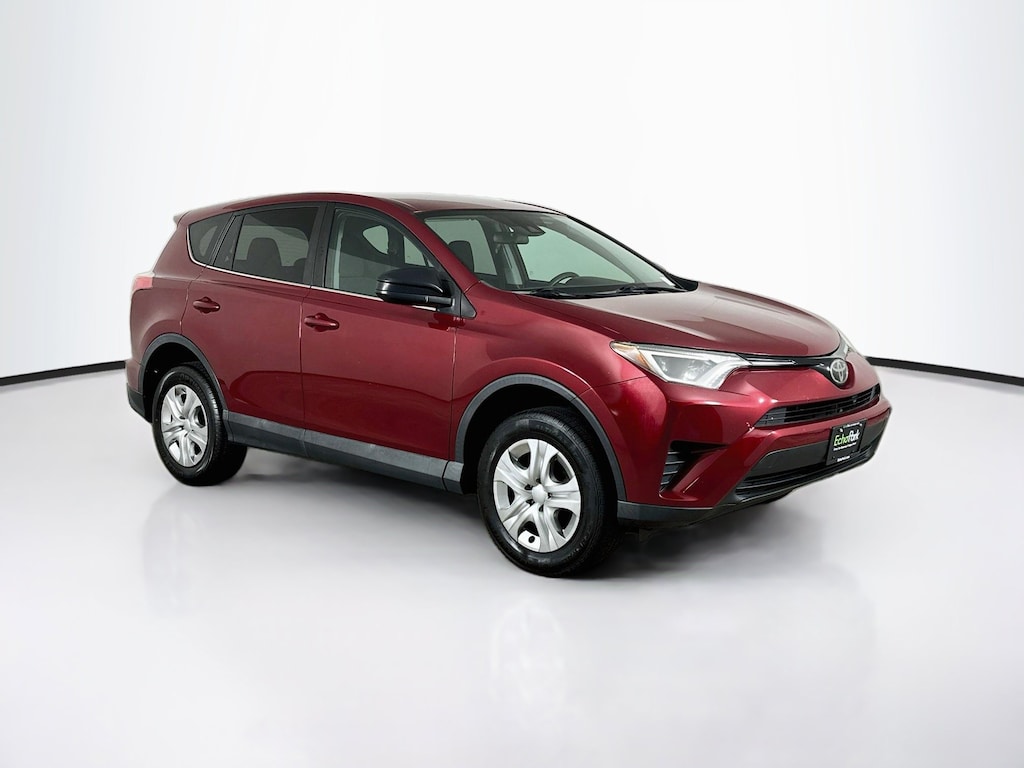 Used 2018 Toyota RAV4 LE LE FWD