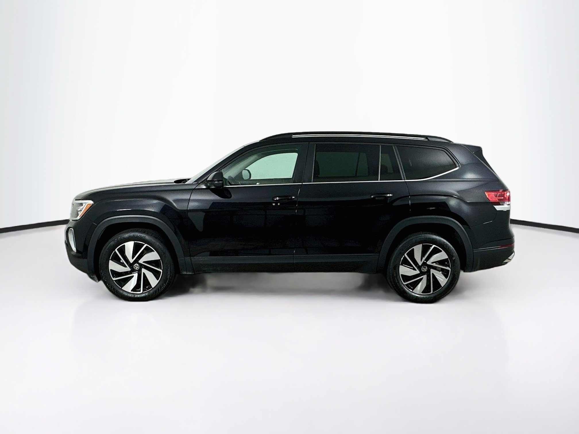 Used 2025 Volkswagen Atlas 2.0T SE w/Technology 2.0T SE w/Technology 4MOTION