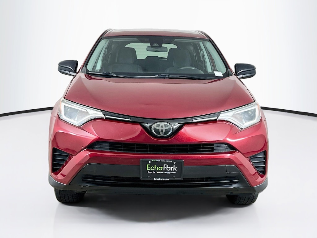 Used 2018 Toyota RAV4 LE LE FWD