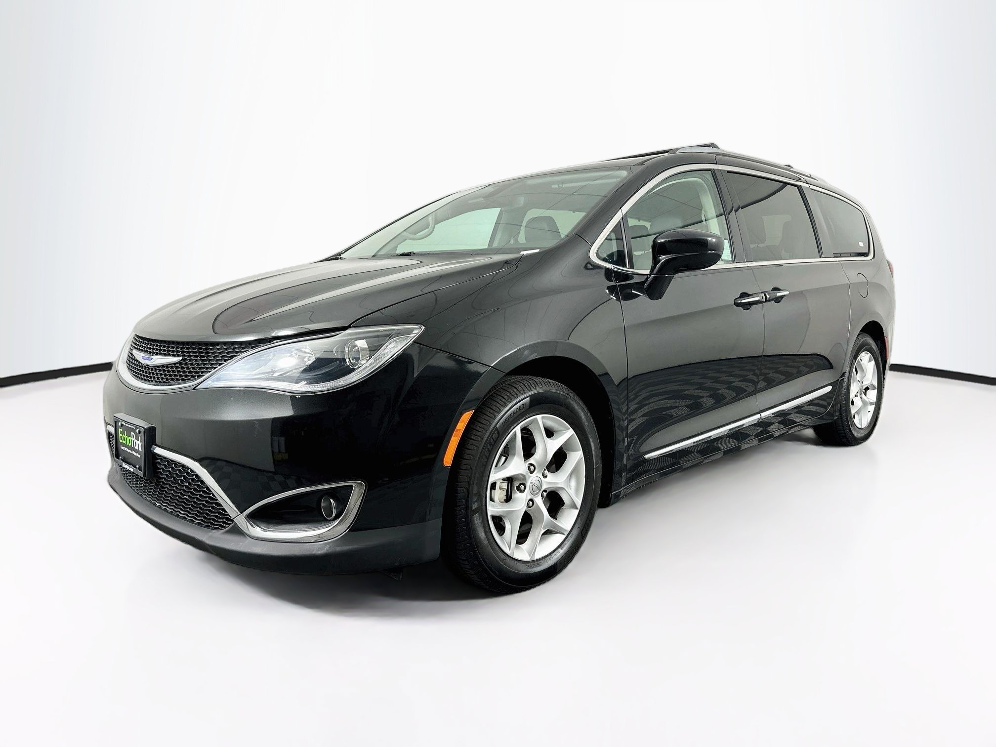 Used 2020 Chrysler Pacifica Touring L Touring L FWD