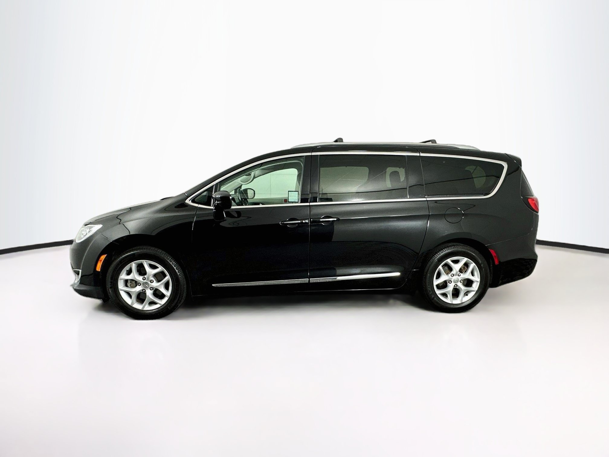 Used 2020 Chrysler Pacifica Touring L Touring L FWD