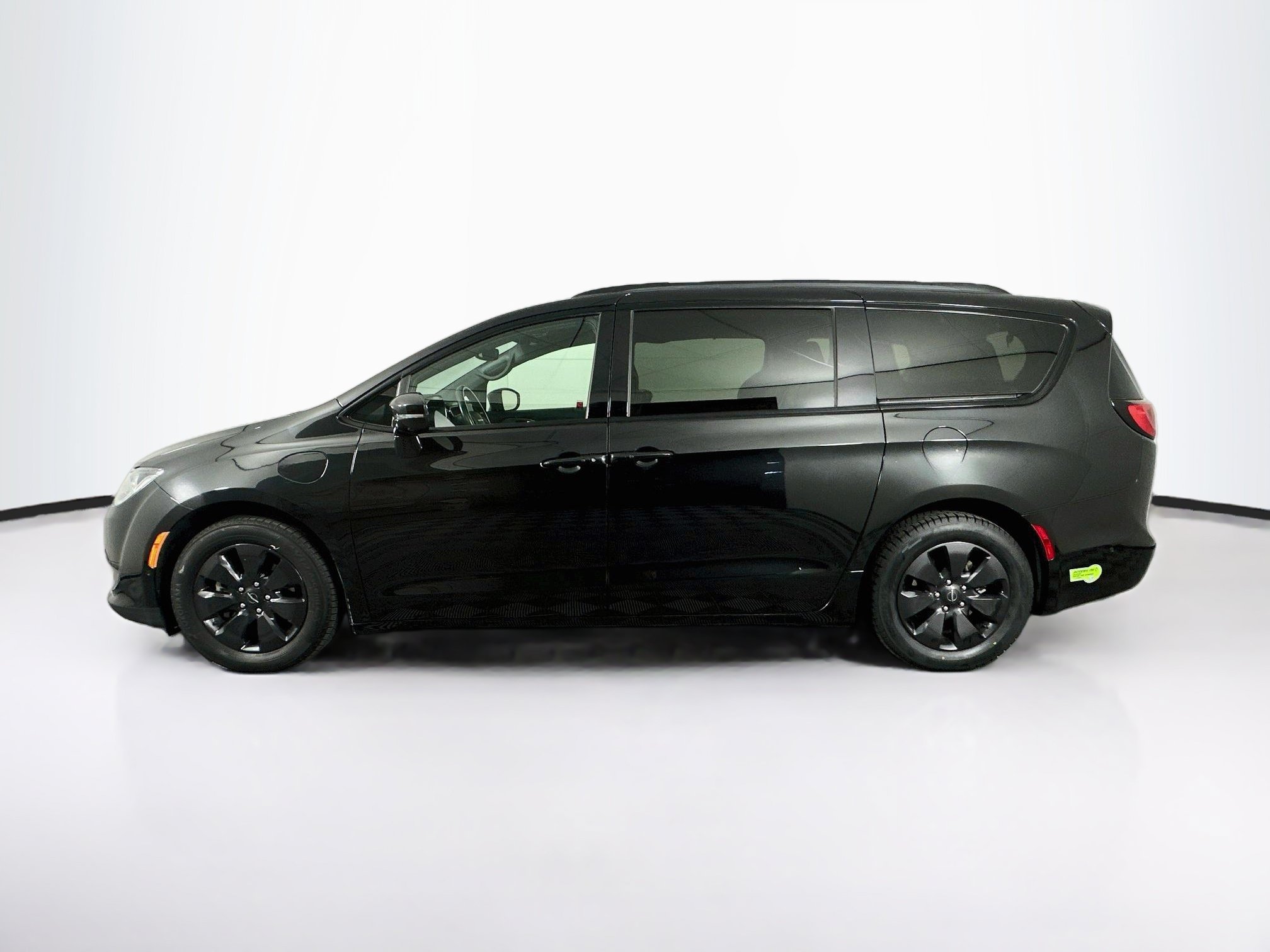 Used 2020 Chrysler Pacifica Hybrid Limited Hybrid Limited FWD