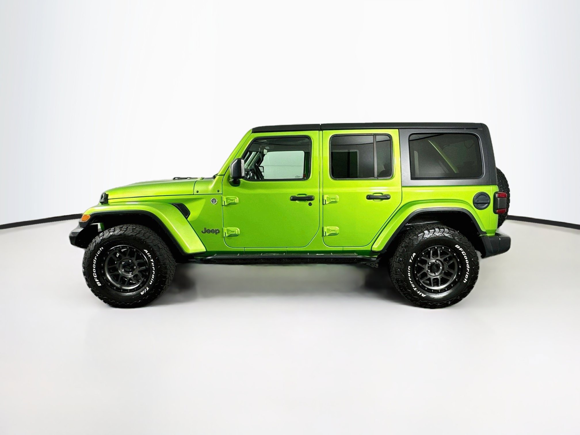 Used 2019 Jeep Wrangler Unlimited Sahara Sahara 4x4
