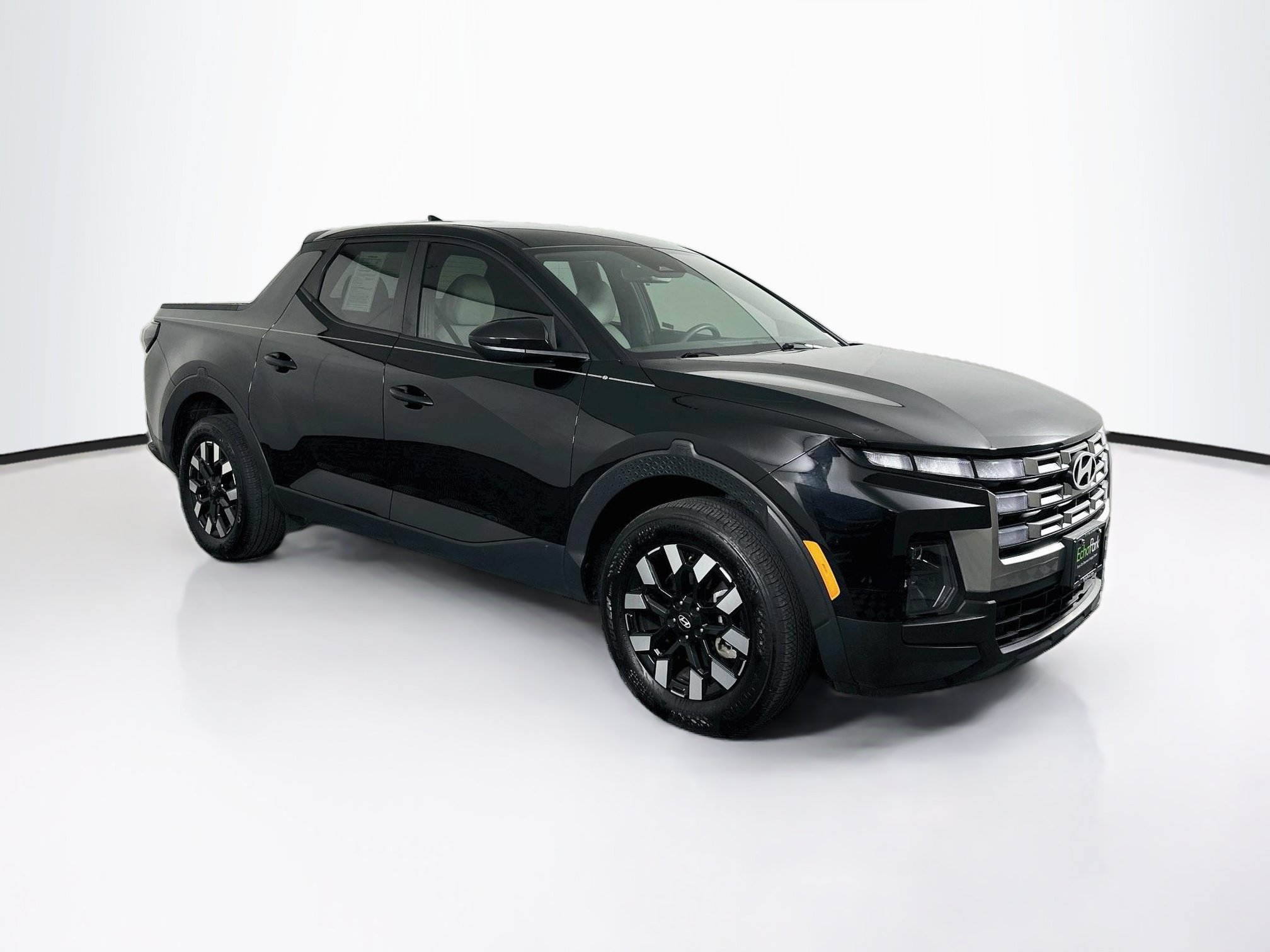 Used 2025 Hyundai Santa Cruz SE SE FWD