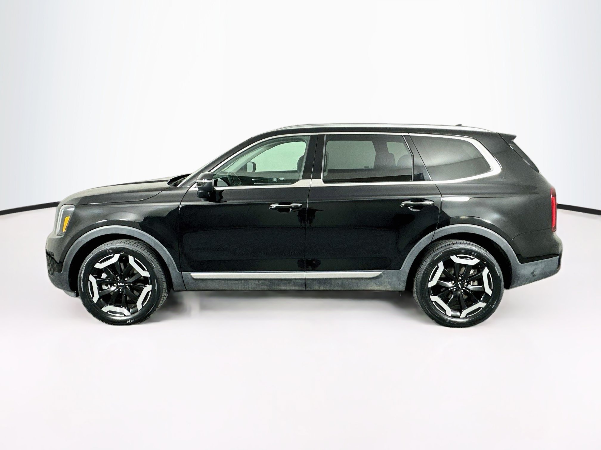 Used 2025 Kia Telluride S S AWD