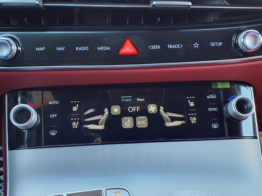 2026 GENESIS GV70 Sport Advanced - Photo 7