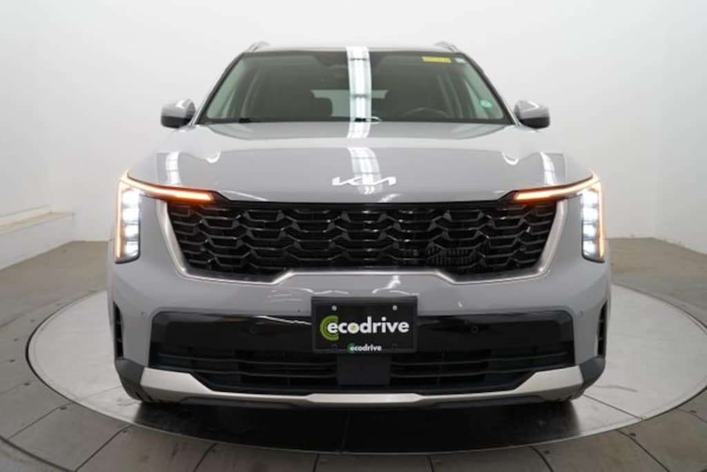 Used 2025 Kia Sorento SUV