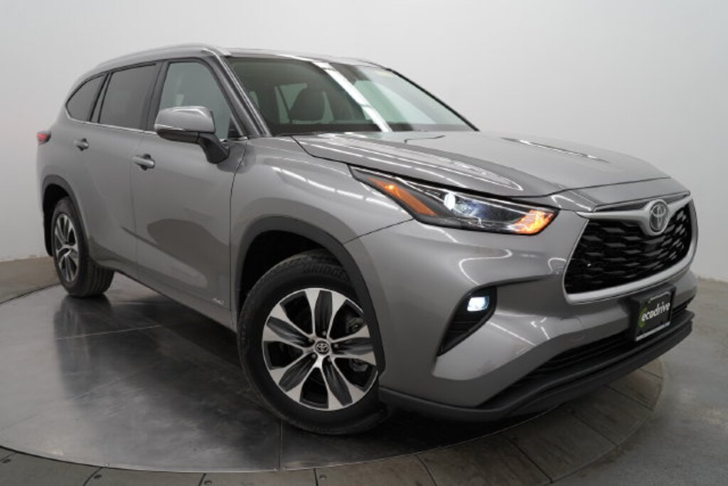 Used 2026 Toyota Highlander Hybrid XLE SUV