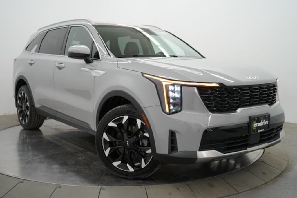 Used 2025 Kia Sorento SUV