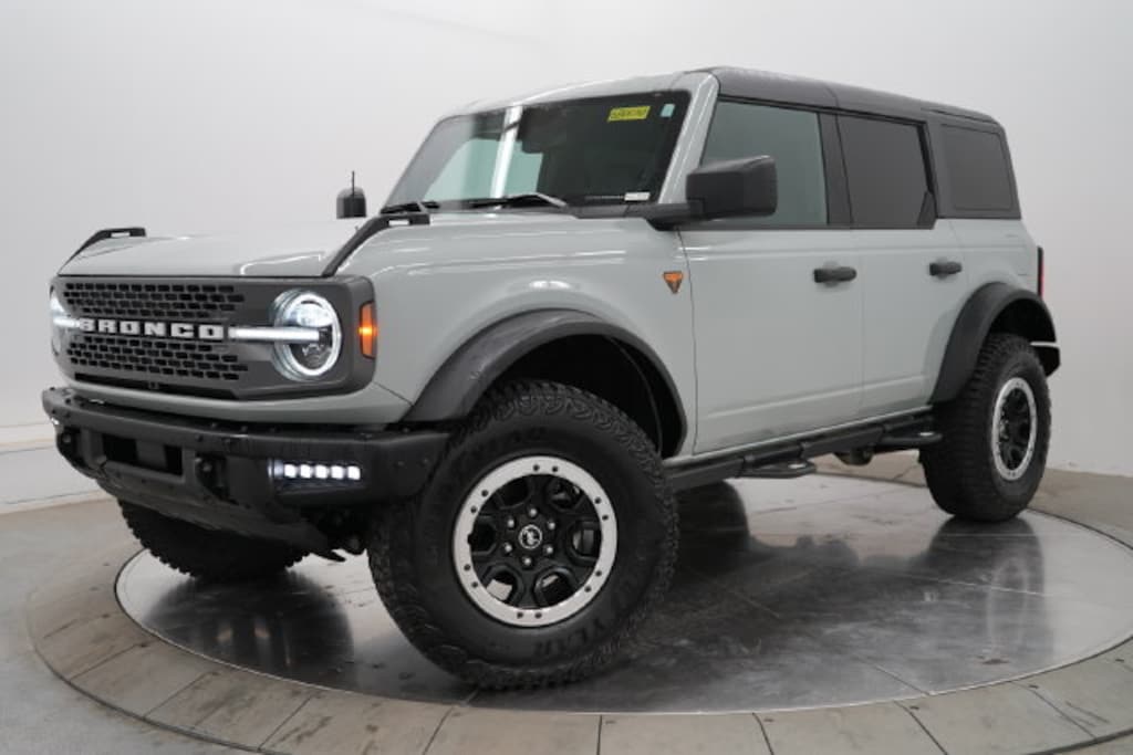 Used 2024 Ford Bronco Badlands SUV