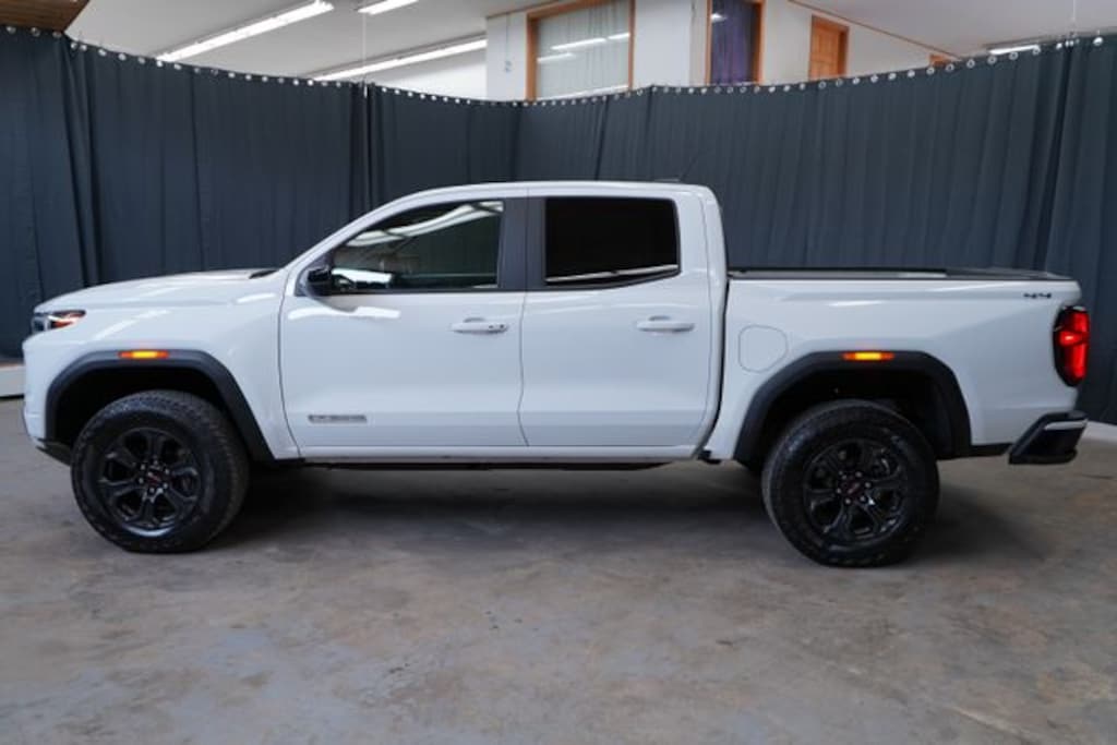 Used 2025 GMC Canyon Elevation Truck Crew Cab