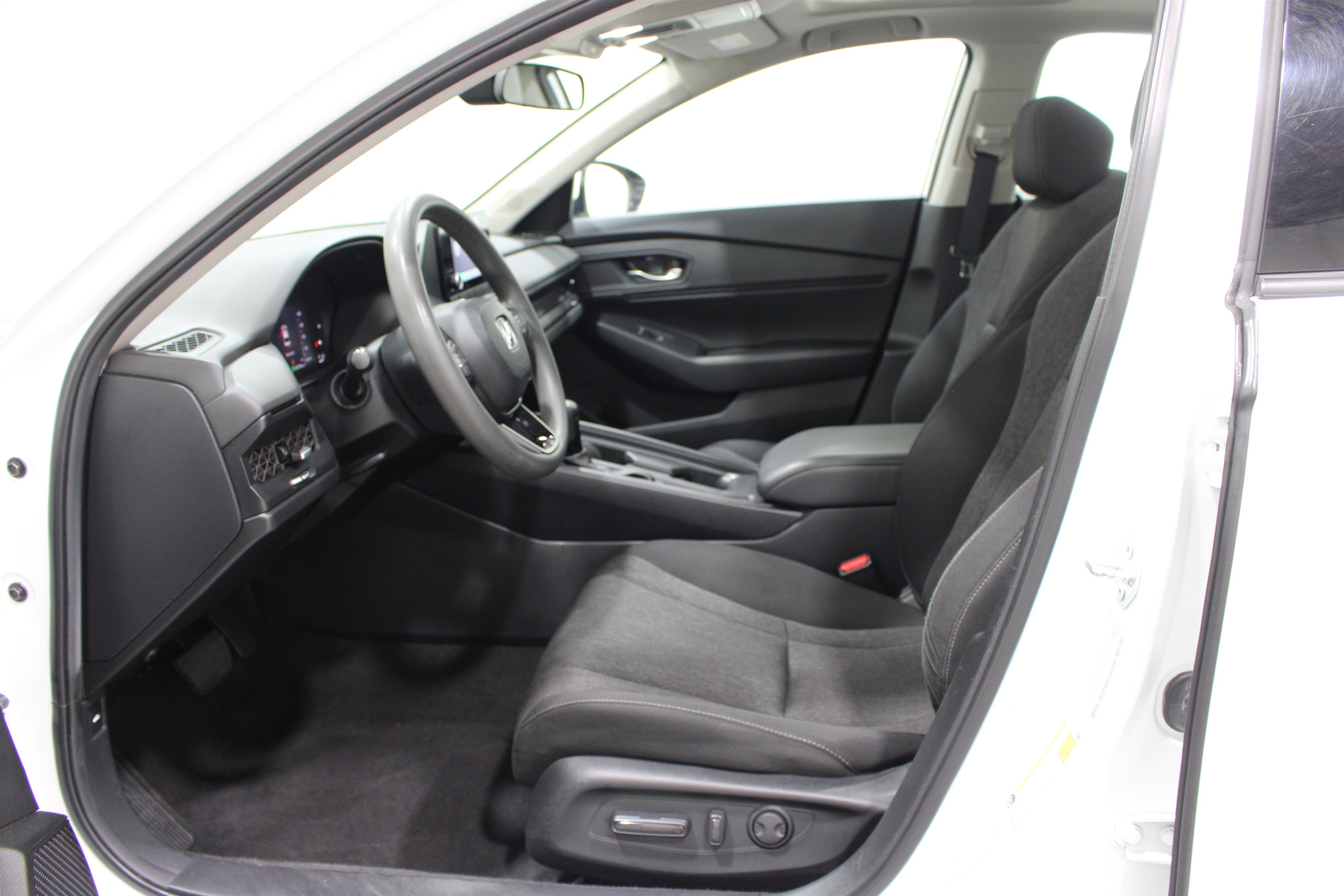Used 2024 Honda Accord EX Sedan