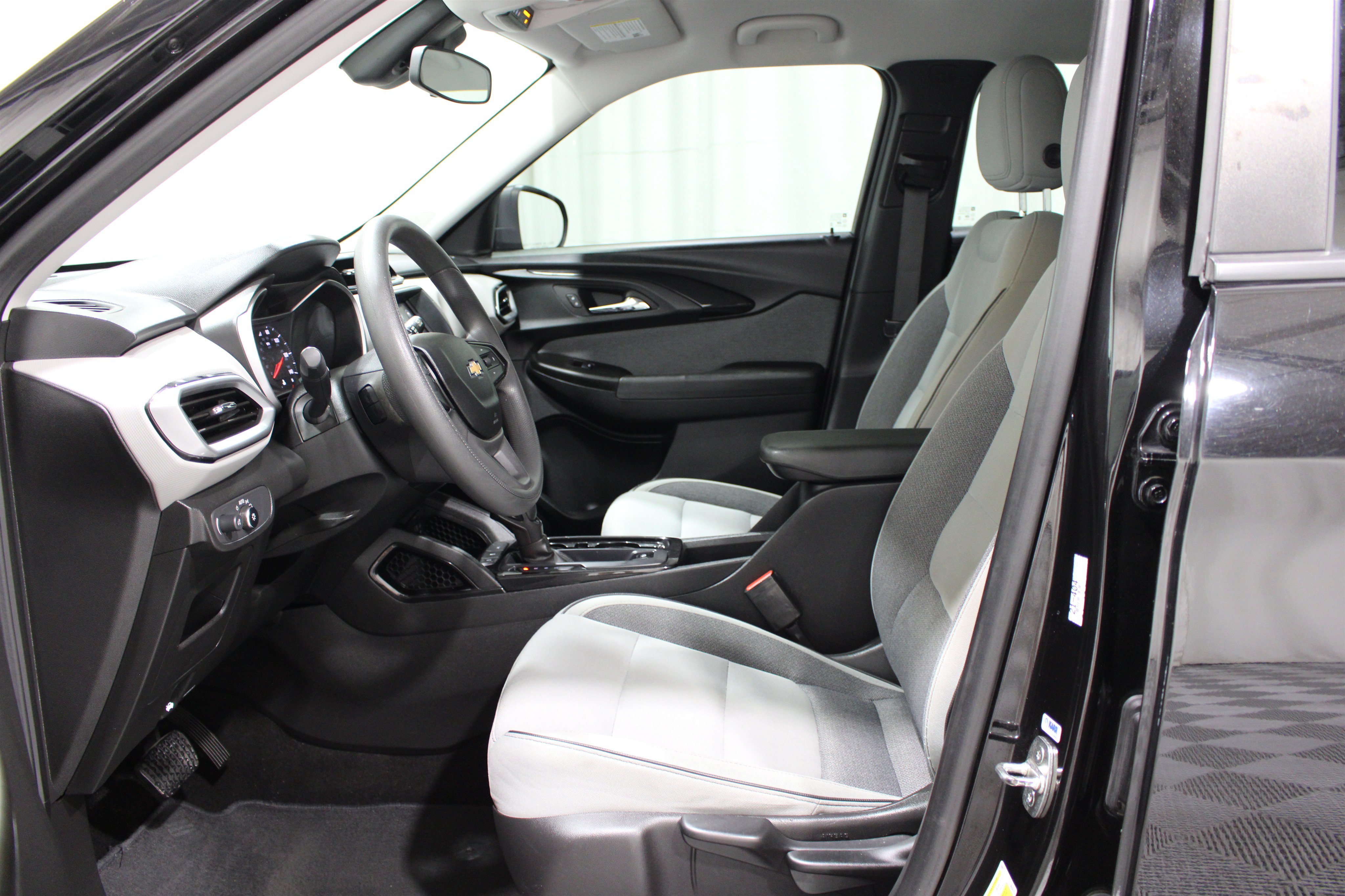 Used 2021 Chevrolet Trailblazer LS SUV