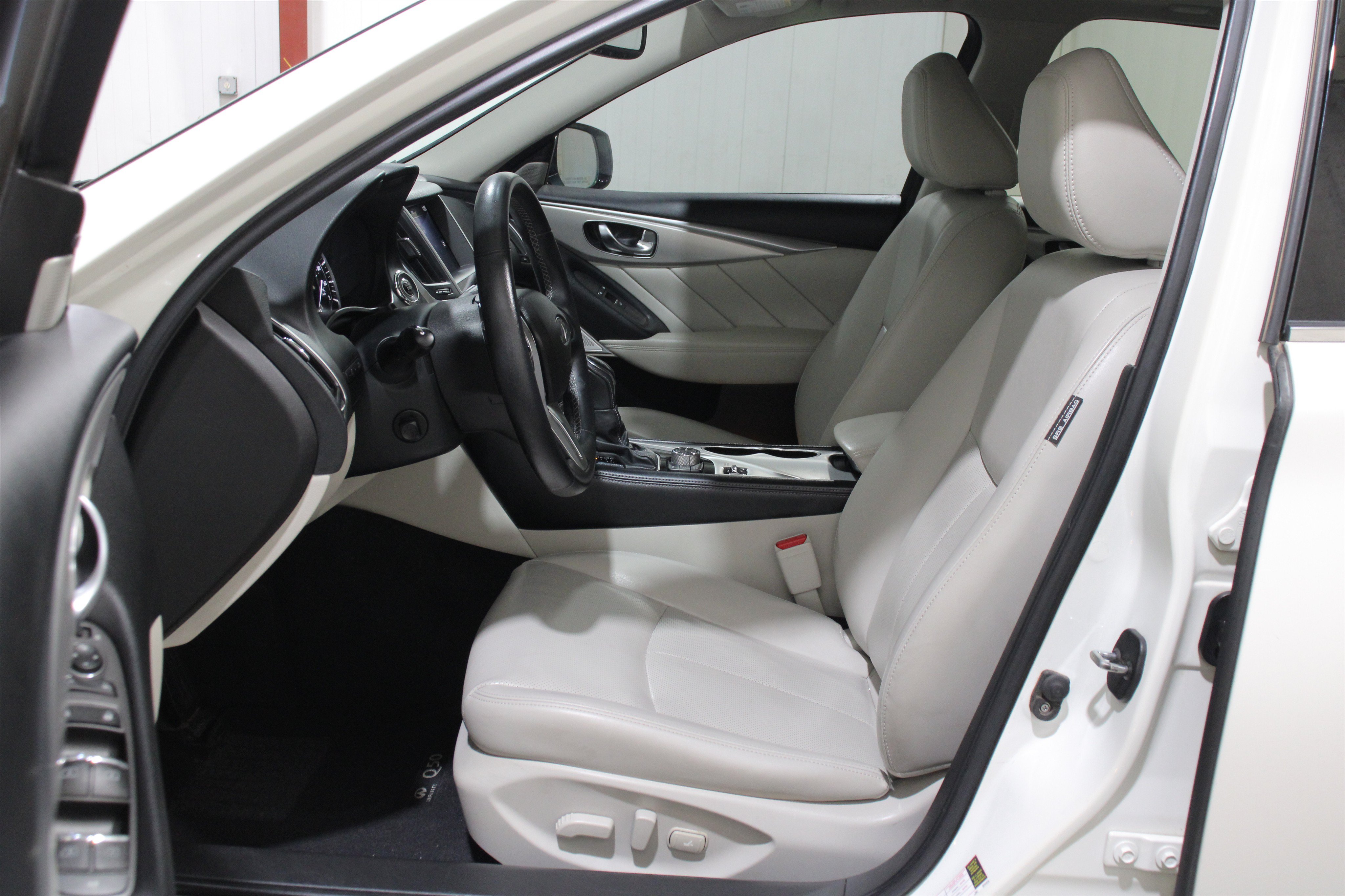 Used 2022 INFINITI Q50 LUXE Sedan