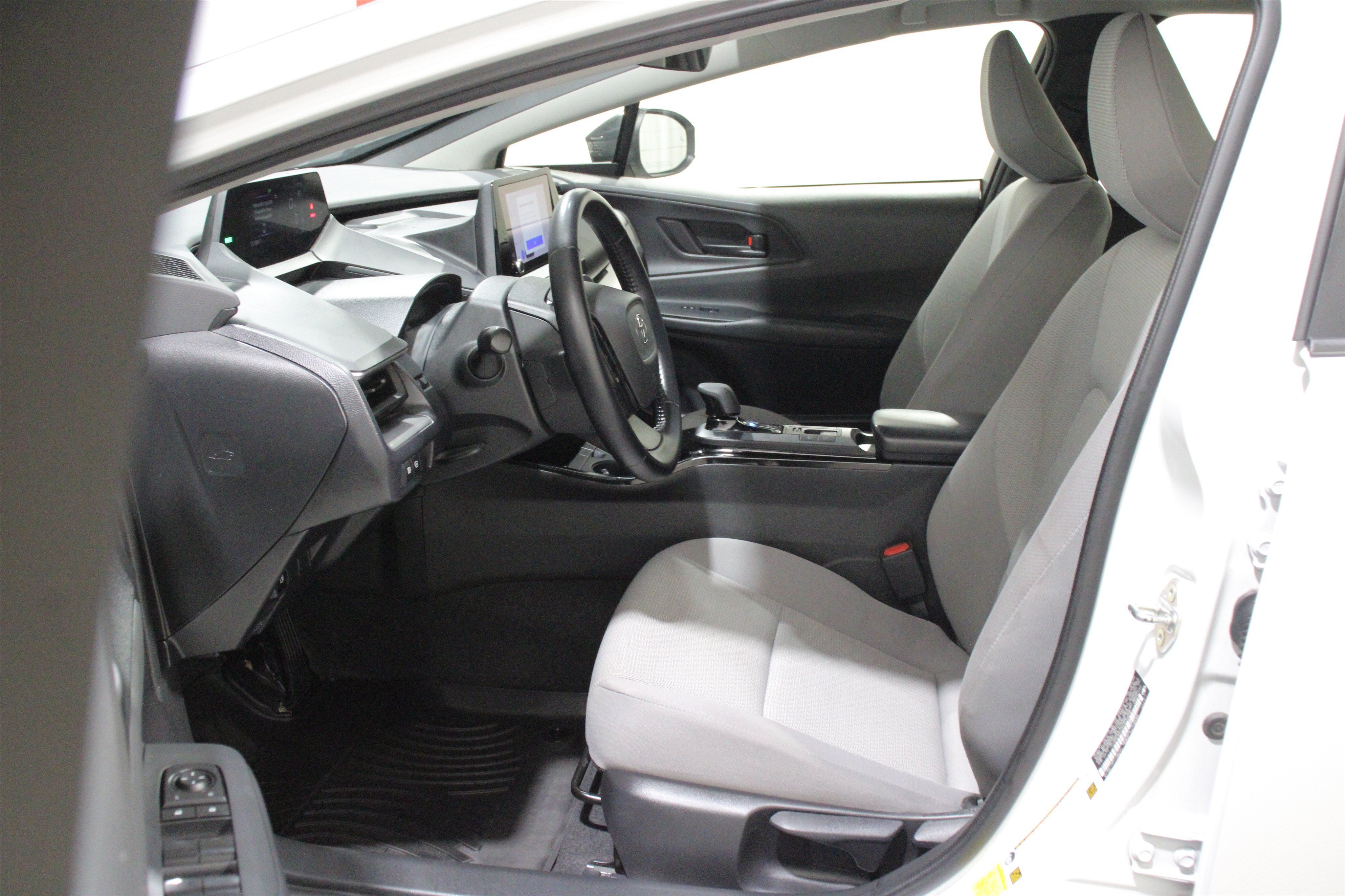 Used 2024 Toyota Prius LE Hatchback