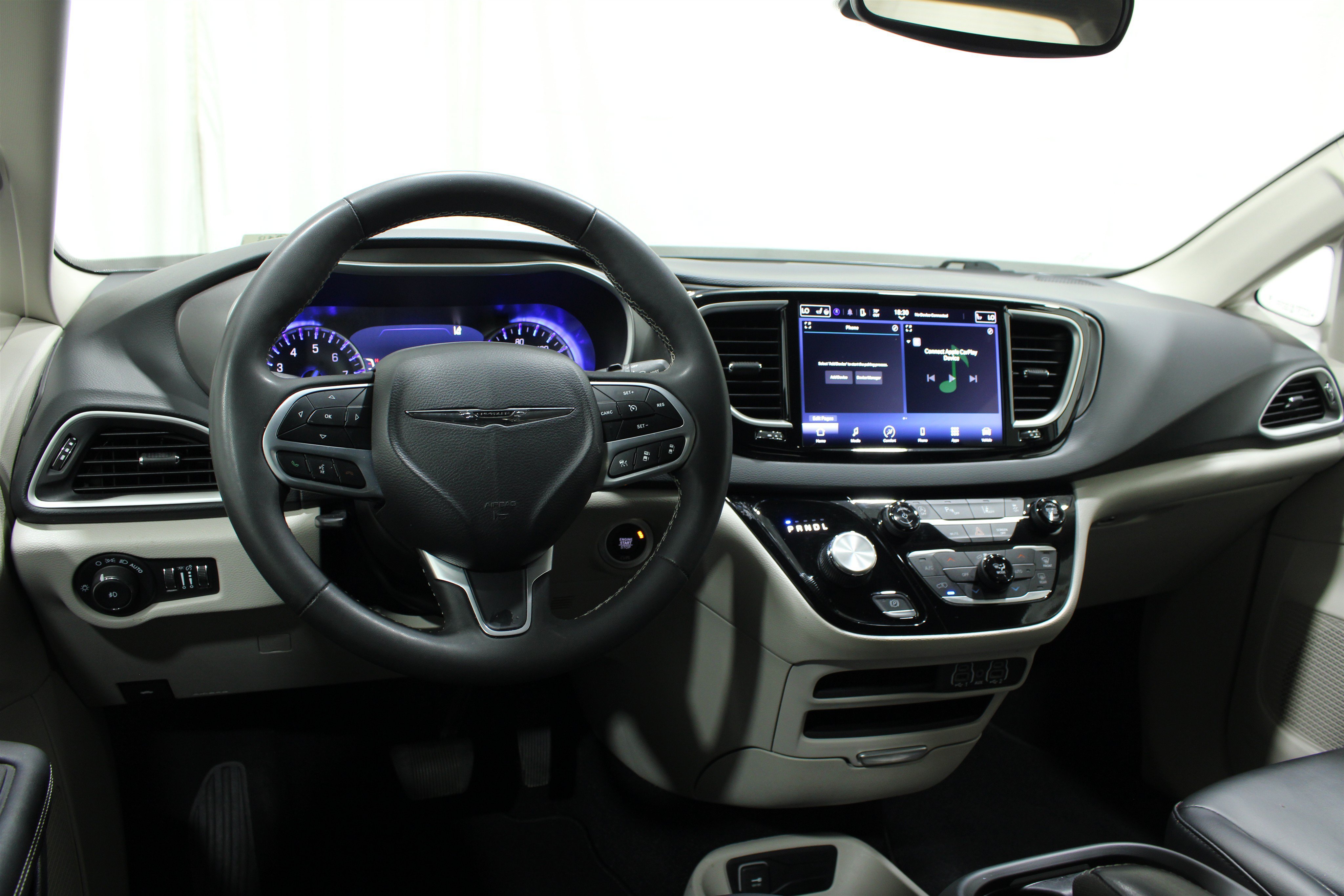 Used 2023 Chrysler Pacifica Touring L Van Passenger Van