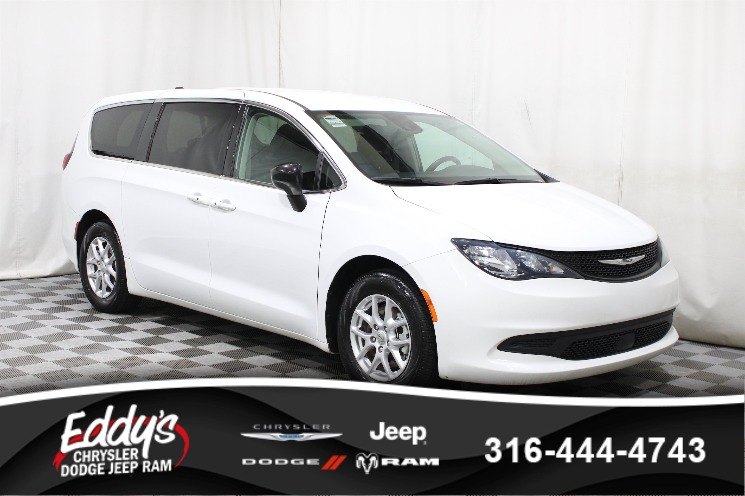 2024 Chrysler Voyager