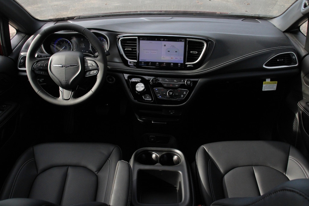 New 2026 Chrysler Pacifica Select Mini-van, Passenger