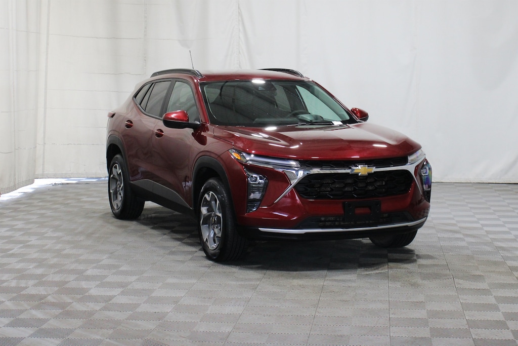Used 2024 Chevrolet Trax LT SUV