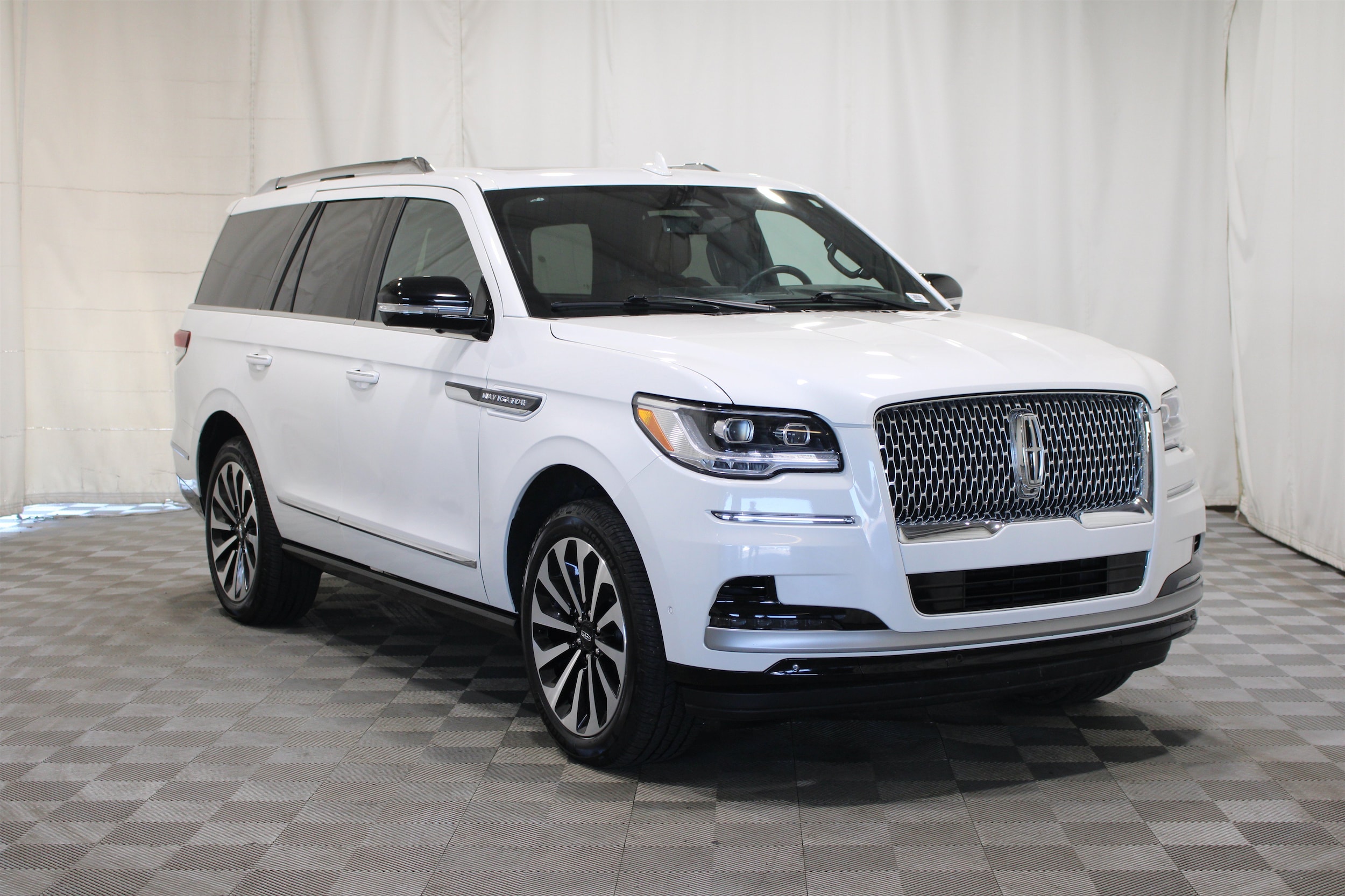 2024 Lincoln Navigator