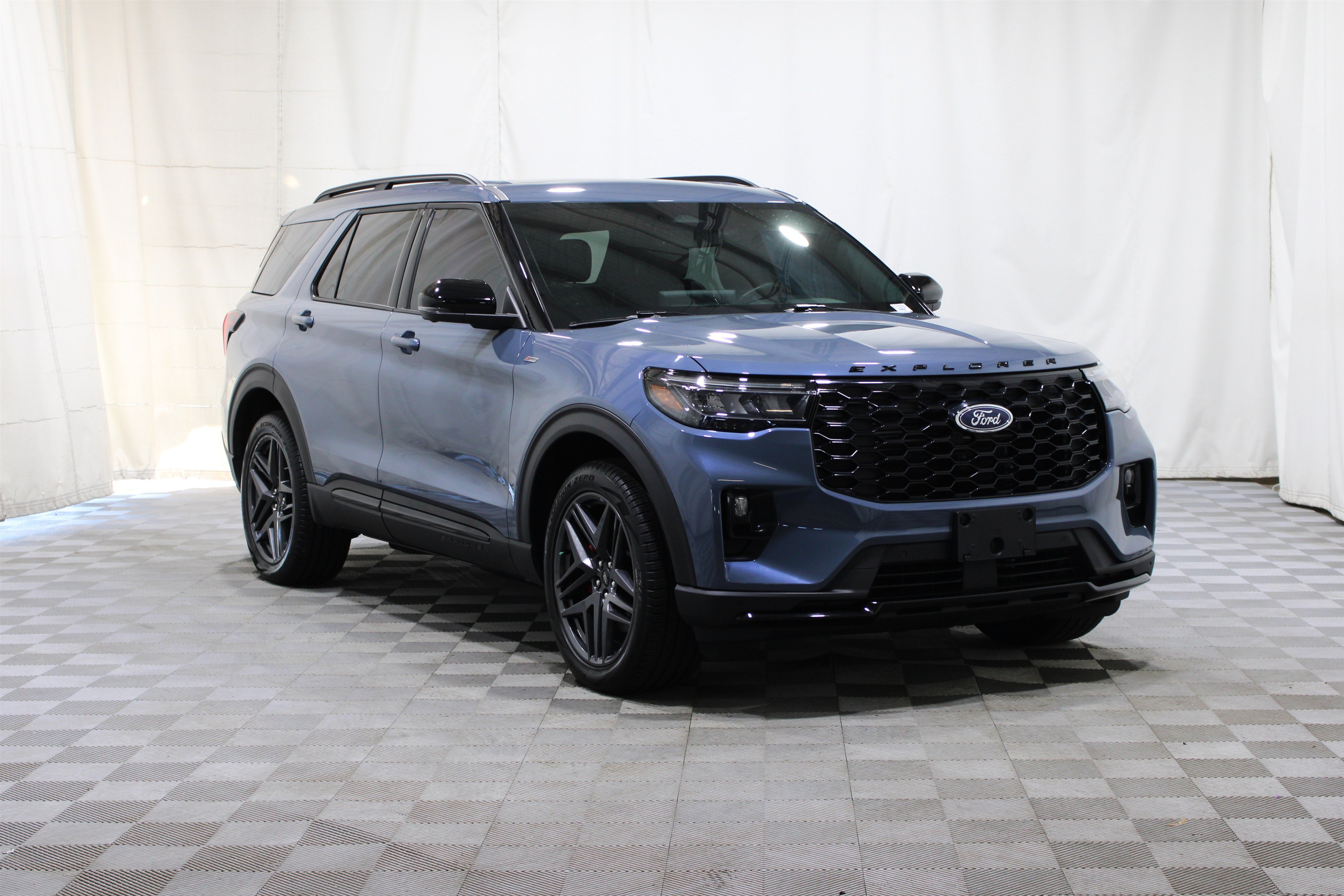 Used 2025 Ford Explorer ST-Line SUV