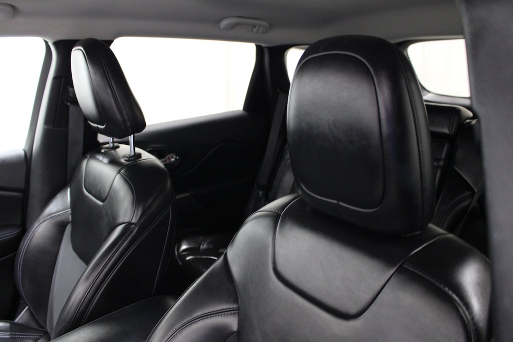 Used 2019 Jeep Cherokee Latitude Plus SUV