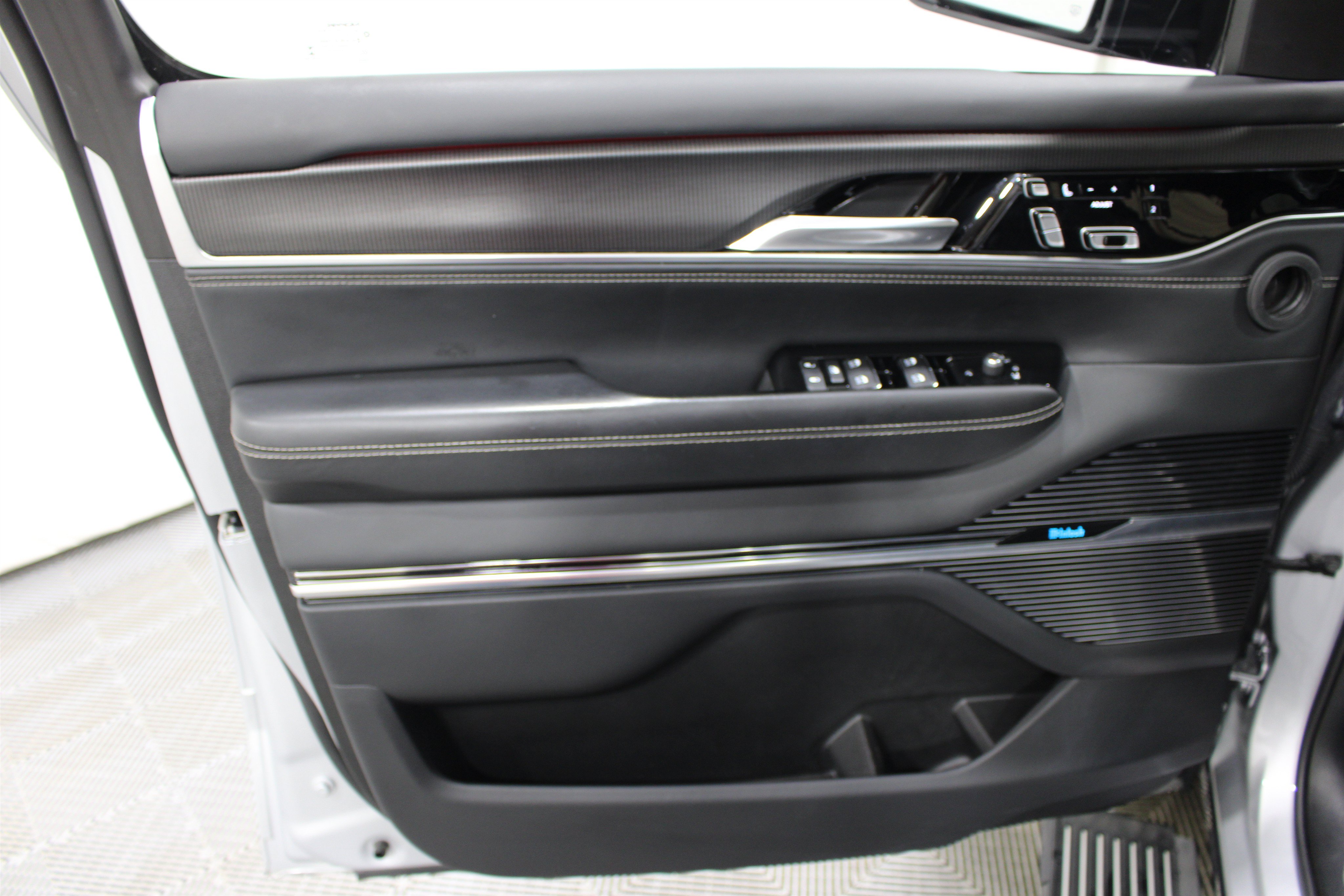 Used 2024 Jeep Grand Wagoneer Series II Obsidian SUV
