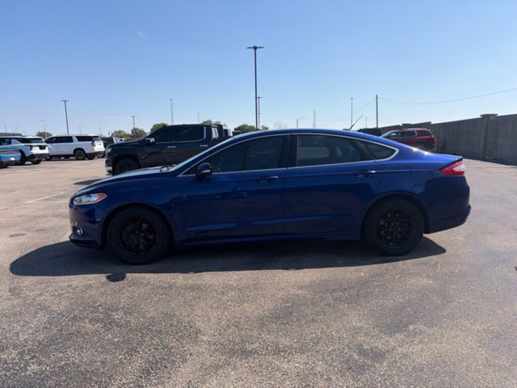 Used 2015 Ford Fusion SE Sedan