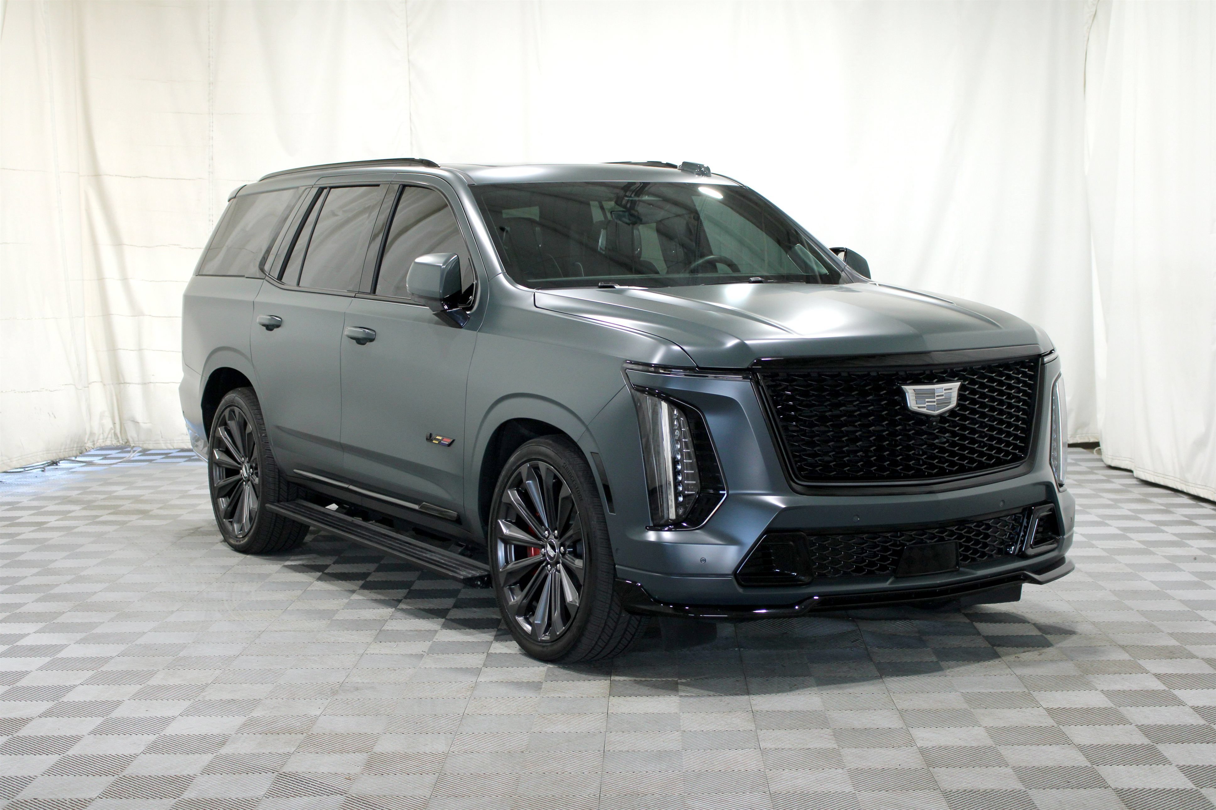  Cadillac Escalade-V