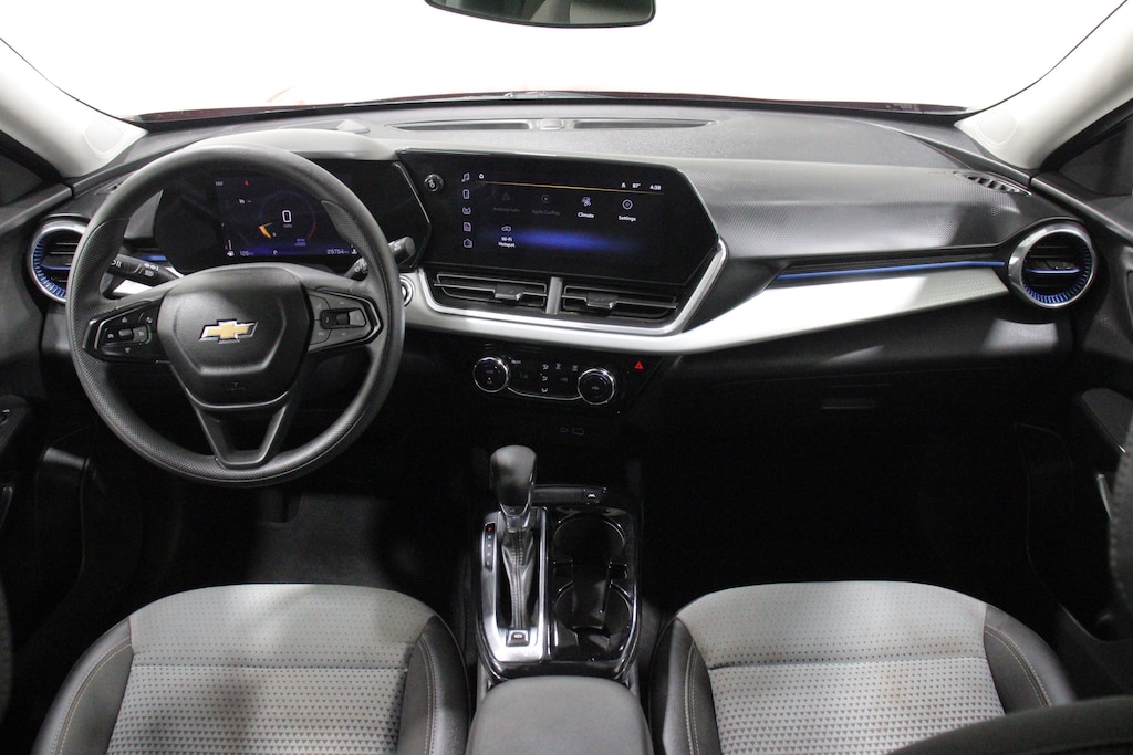 Used 2024 Chevrolet Trax LT SUV
