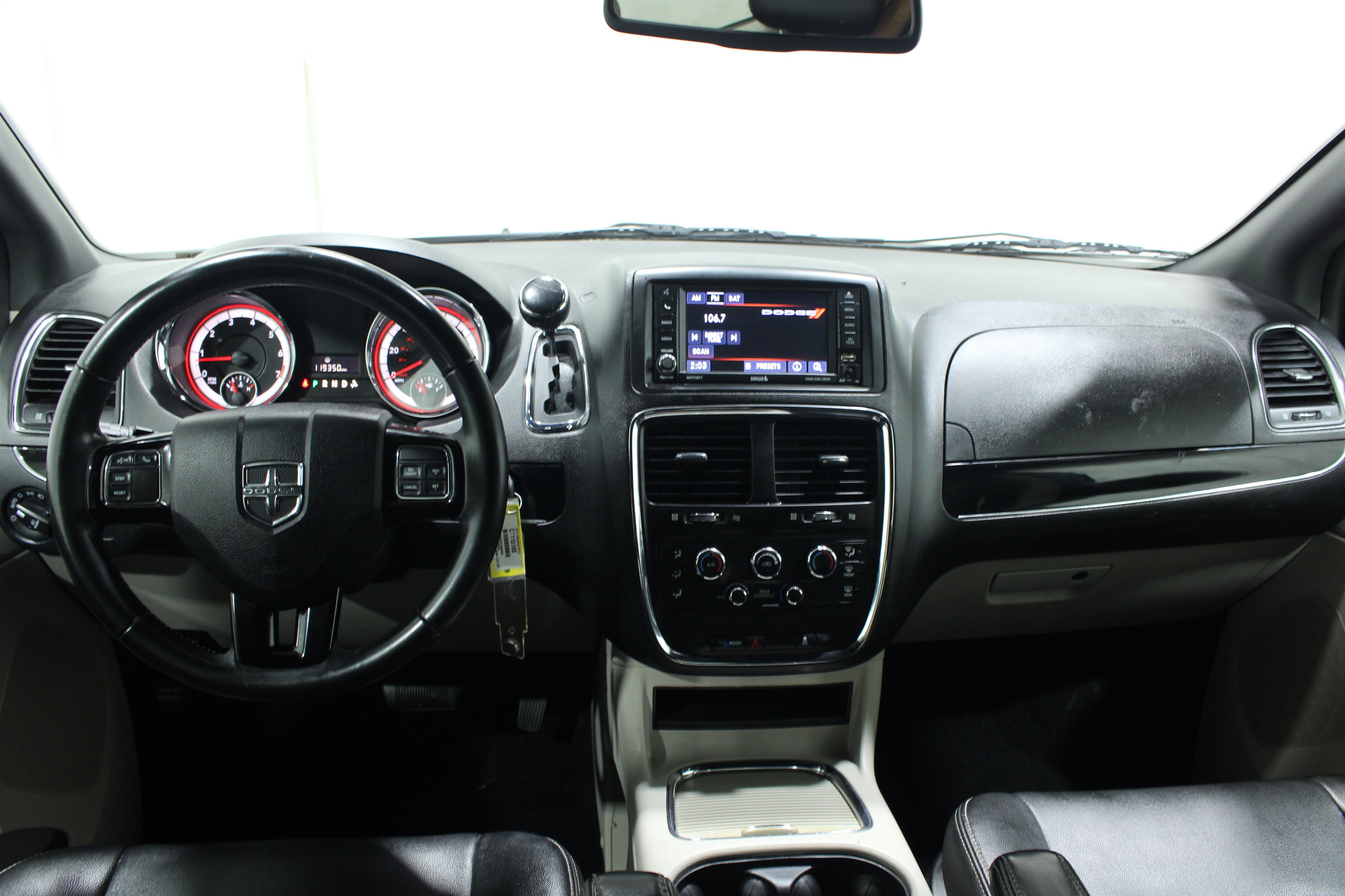 Used 2019 Dodge Grand Caravan SXT Van Passenger Van