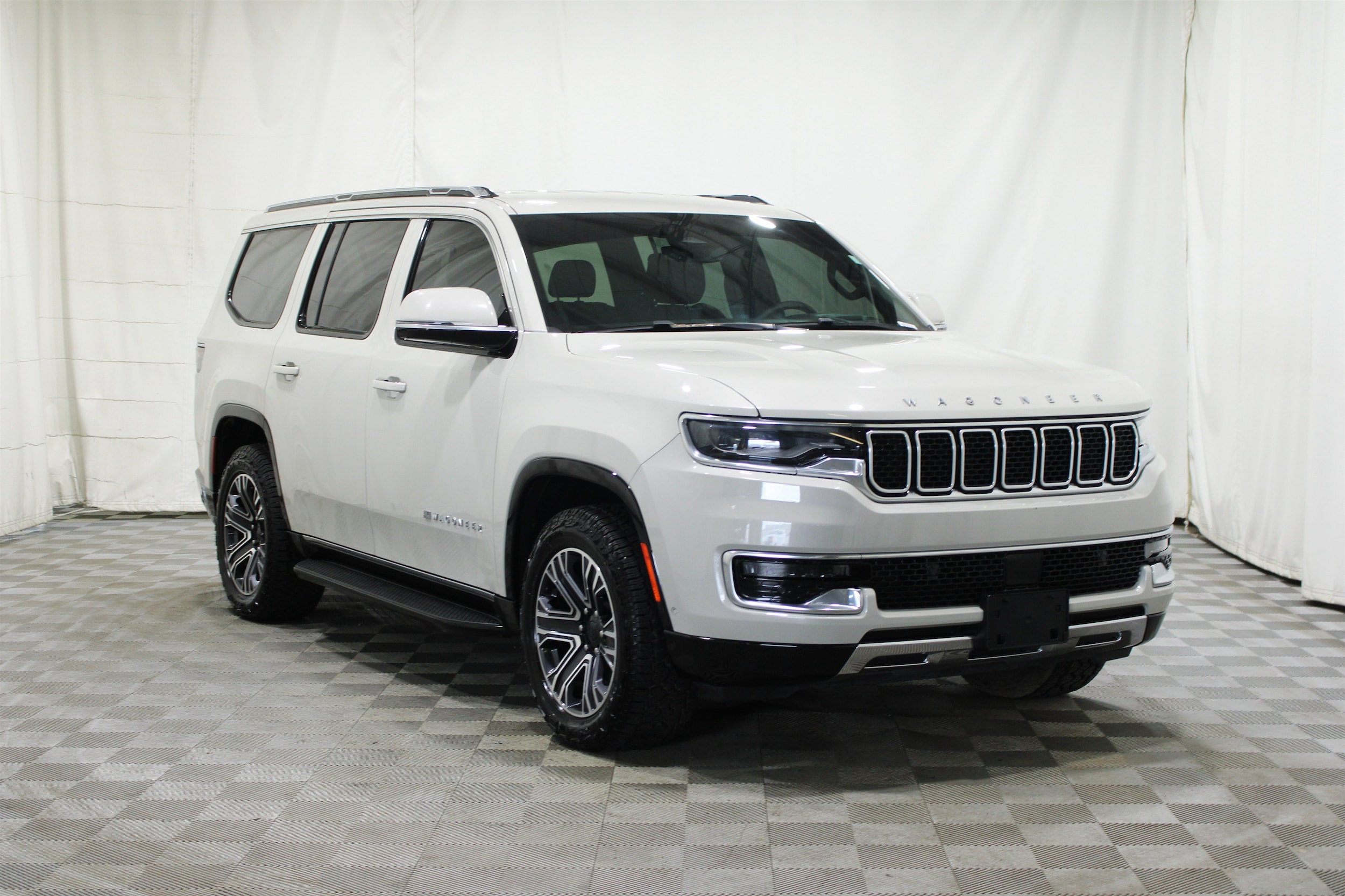 2022 Jeep Wagoneer