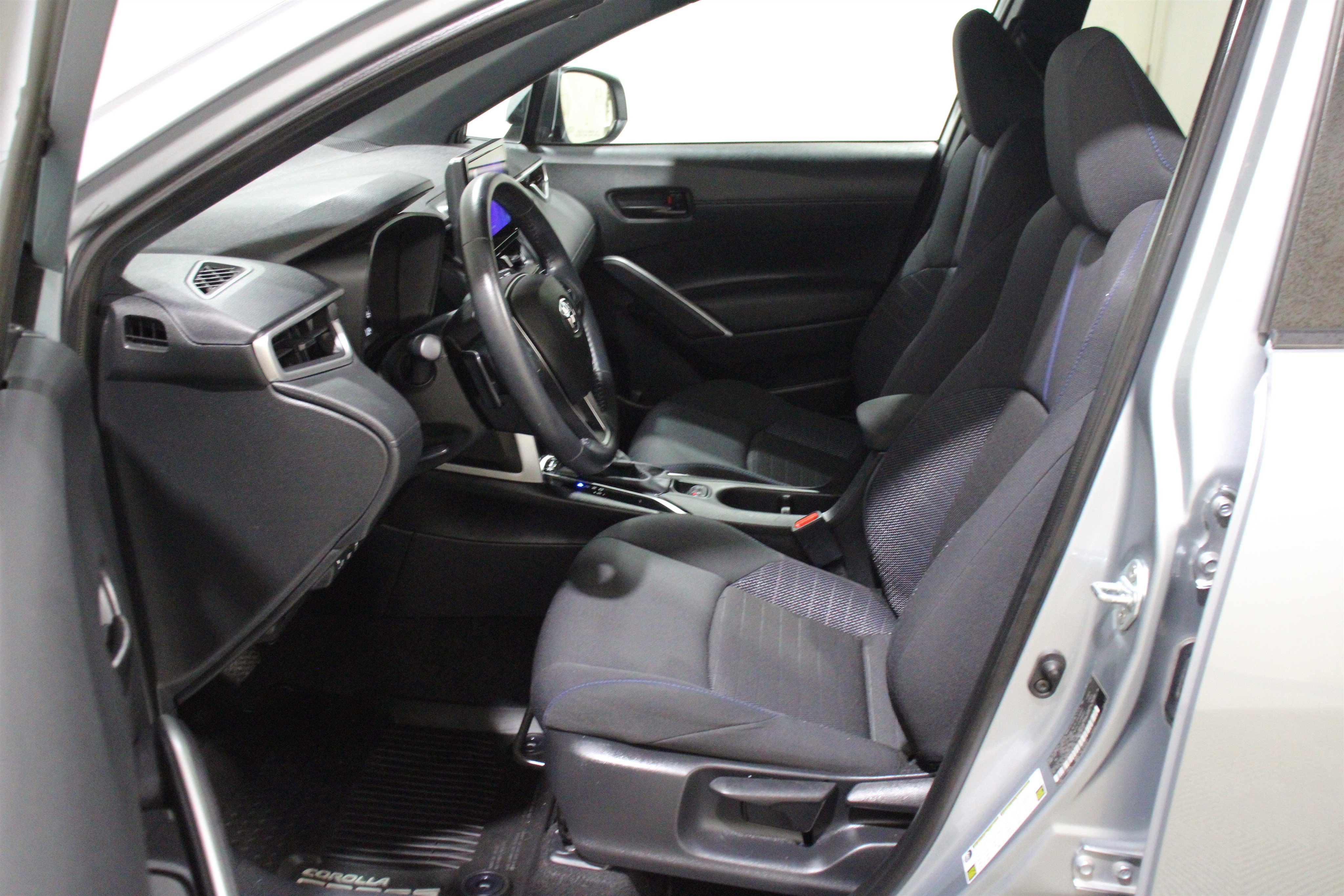 Used 2023 Toyota Corolla Cross Hybrid SE SUV