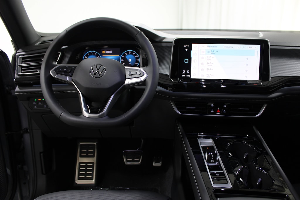 New 2026 Volkswagen Atlas Cross Sport SEL R-Line Black SUV