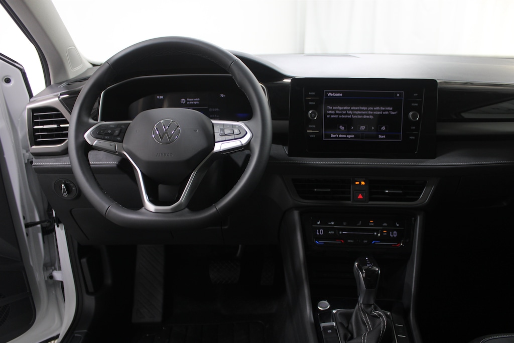 New 2027 Volkswagen Taos 1.5T SE Black SUV