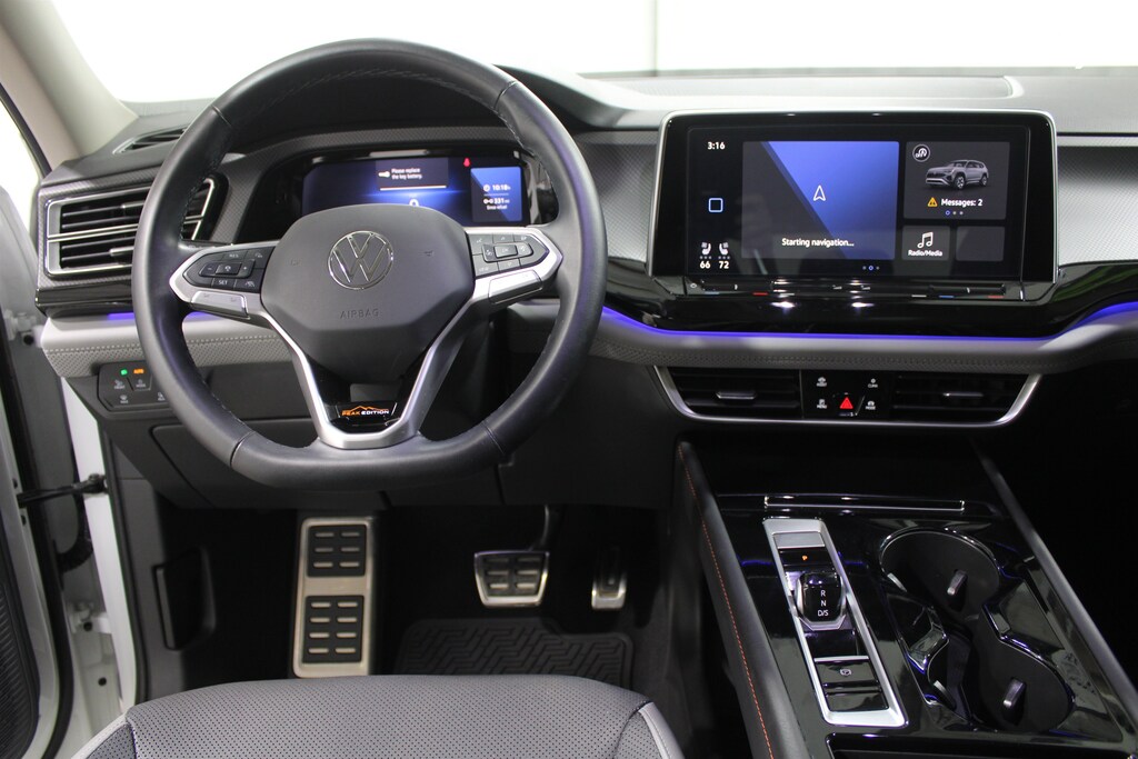 Used 2025 Volkswagen Atlas 2.0T Peak Edition SUV