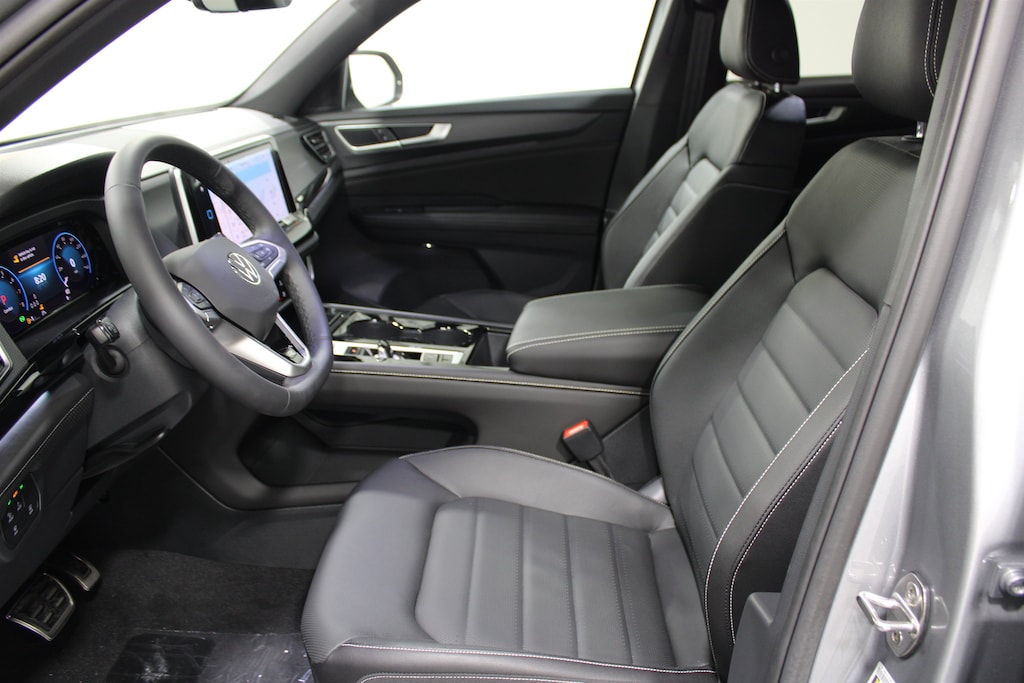 New 2026 Volkswagen Atlas Cross Sport SEL R-Line Black SUV