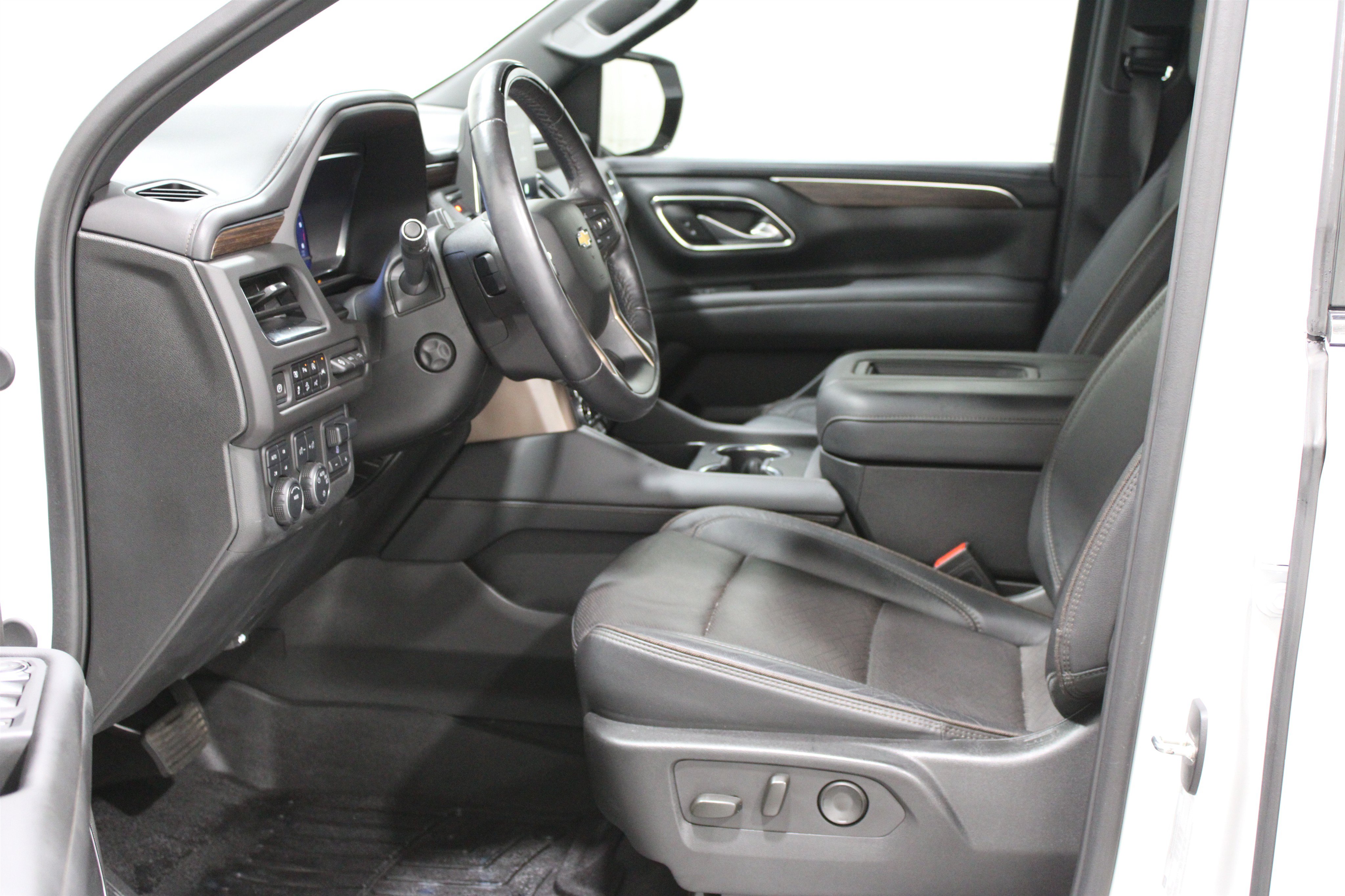 Used 2024 Chevrolet Suburban High Country SUV