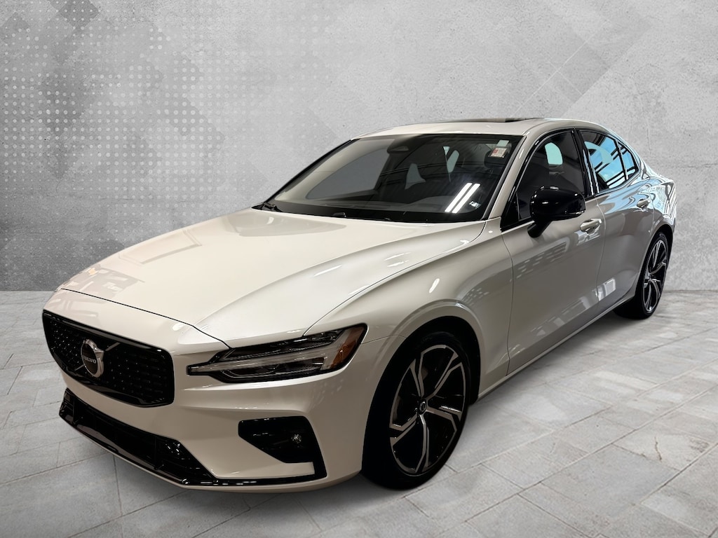 Used 2024 Volvo S60 B5 Core Dark 4dr Car