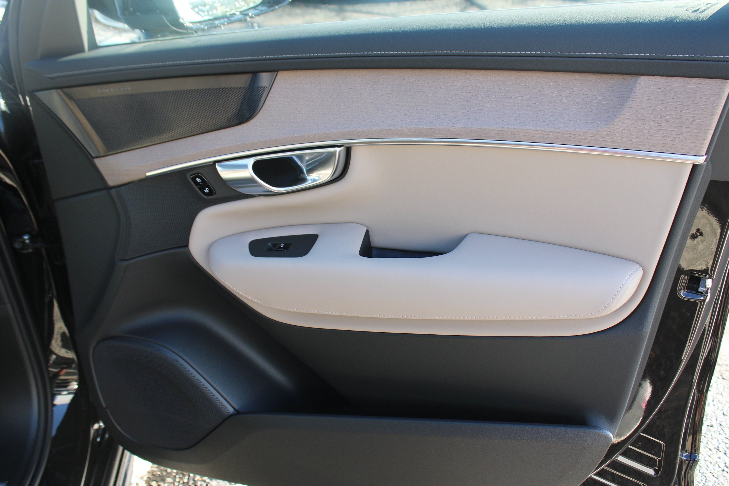 2026 Volvo XC90 Plus - Photo 51