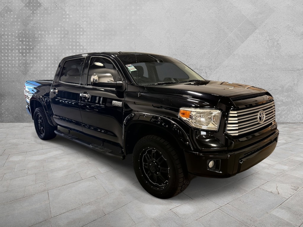 Used 2017 Toyota Tundra Platinum 5.7L V8 w/FFV Crew Cab Pickup