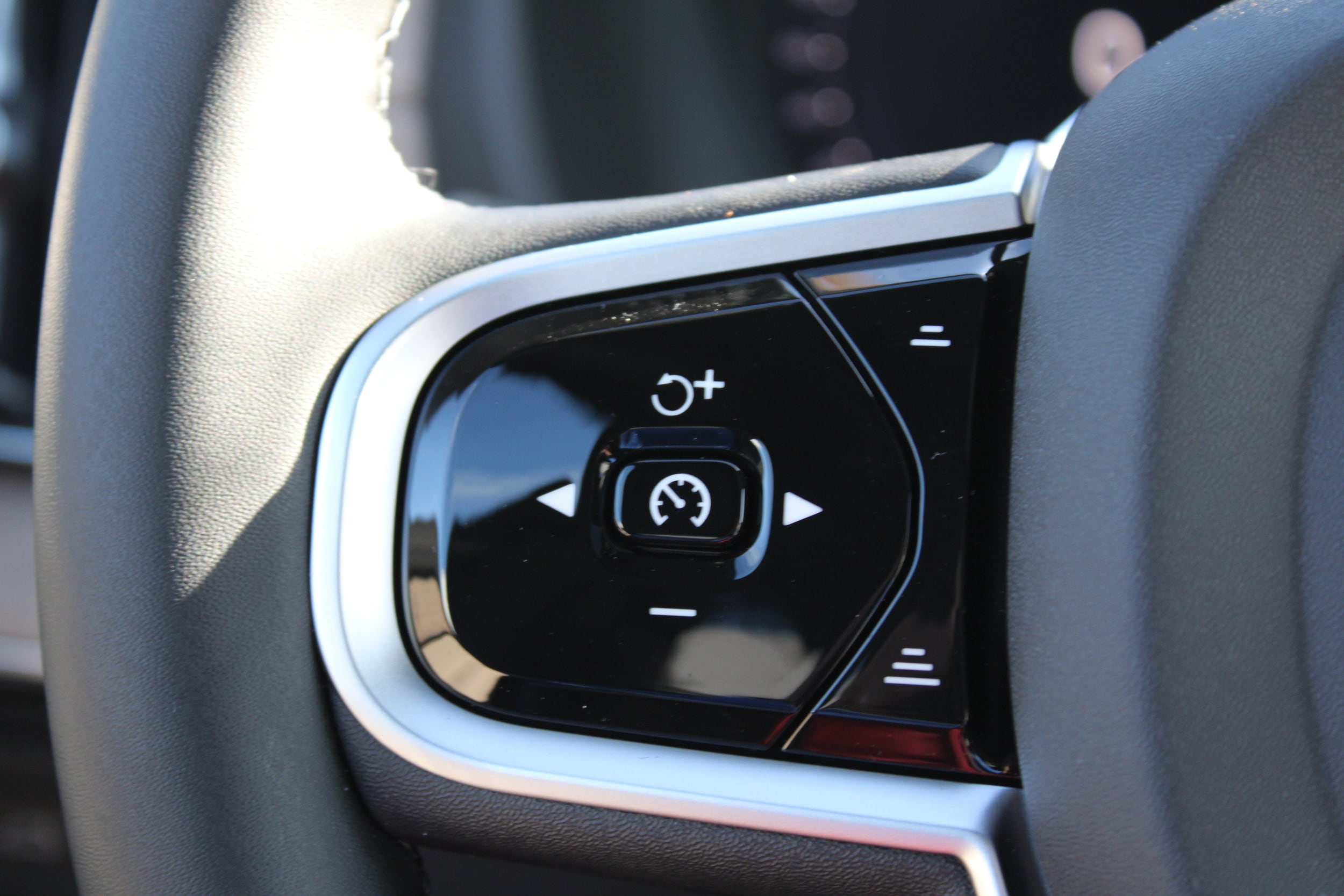 2026 Volvo XC90 Plus - Photo 22