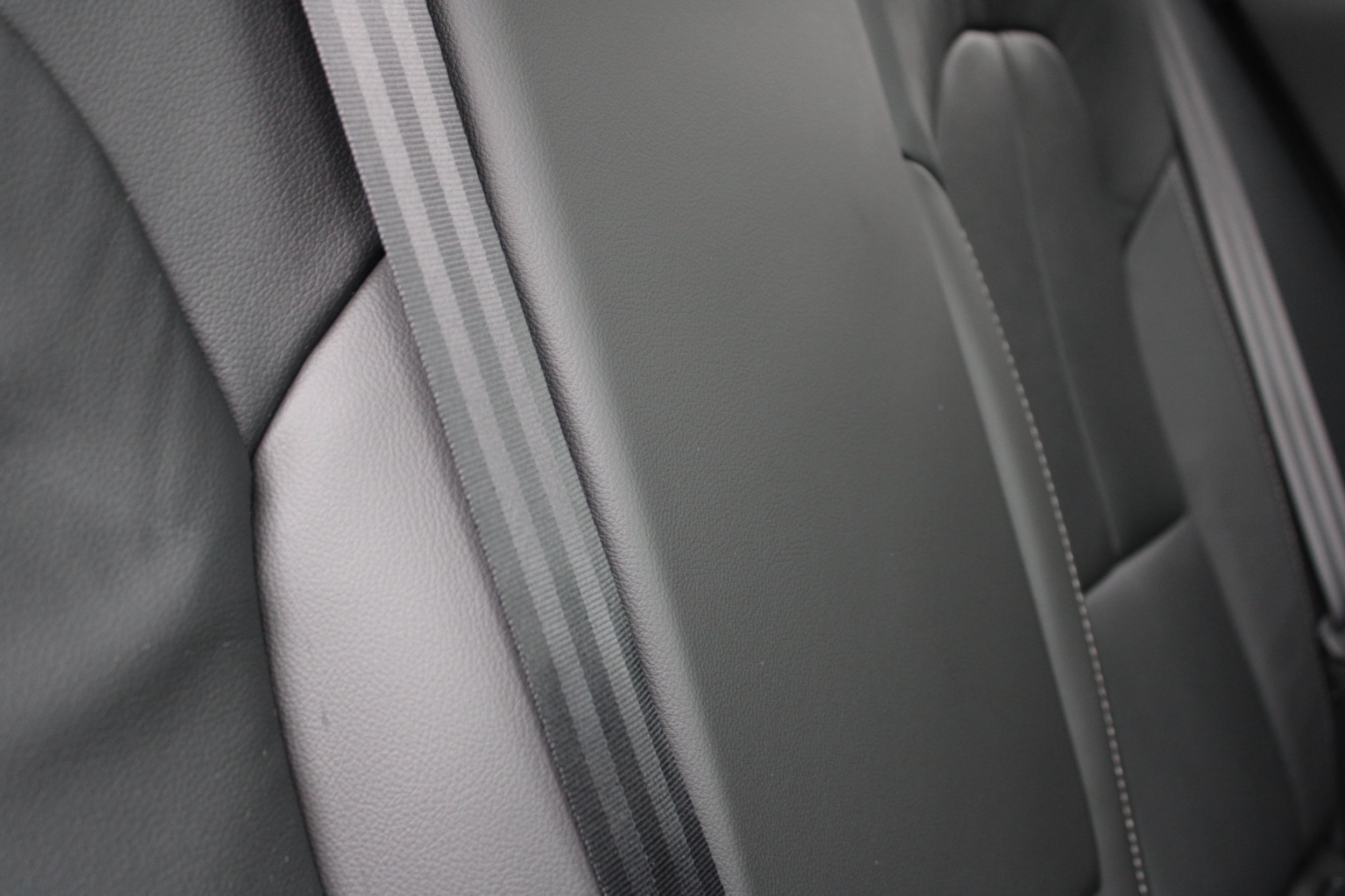 2026 Volvo XC40 Plus - Photo 44