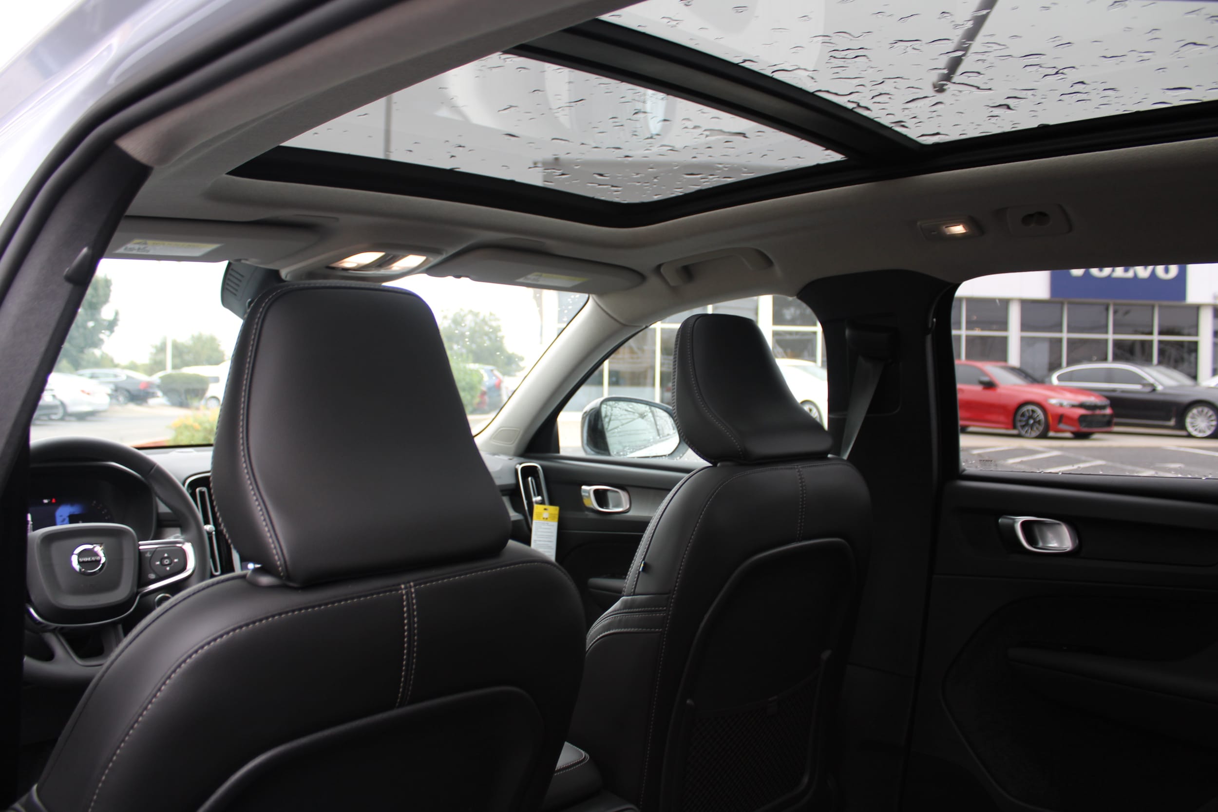 2026 Volvo XC40 Plus - Photo 38